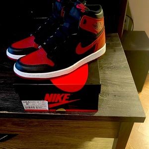 Air Jordan 1 Retro Bred Banned
